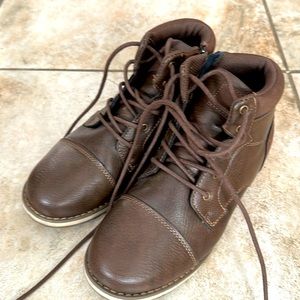 Brown boots only worn once!